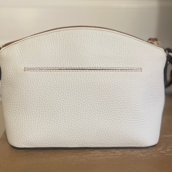 New. Never used. Dooney & Bourke Pebble Grain Suki Crossbody Shoulder Bag White - Picture 7 of 10